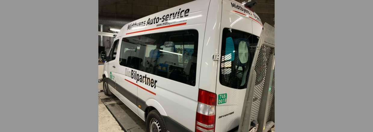 Bilreklamer udfrt for Midtbyens Auto