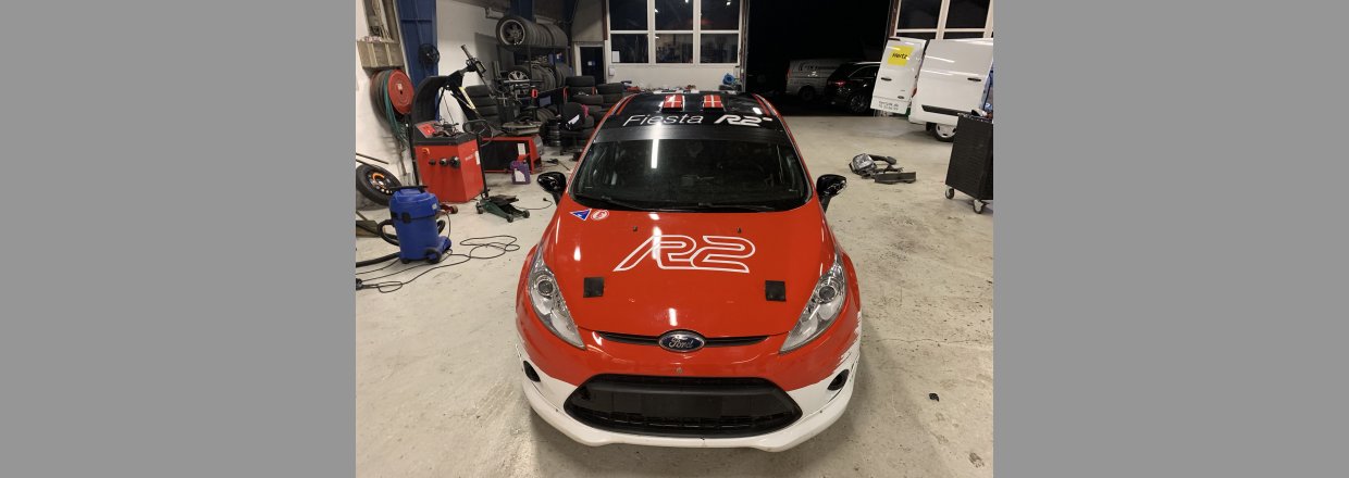 Dekorering af rallybil til motorsport