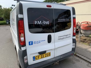 Bilreklame for PM Byg IVS