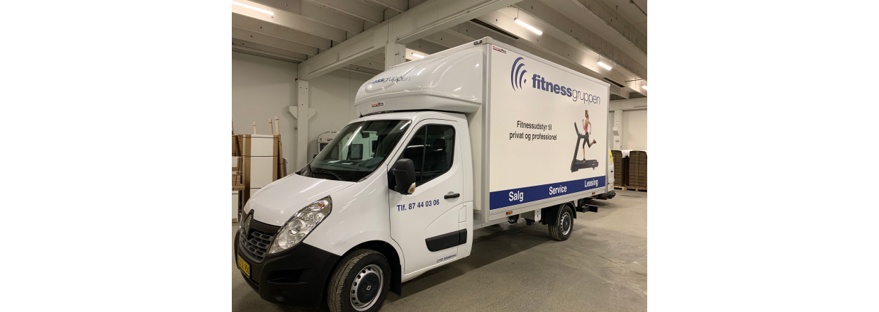 Bilreklame til Fitnessgruppen A/S