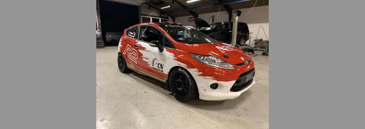 Dekorering af rallybil til motorsport